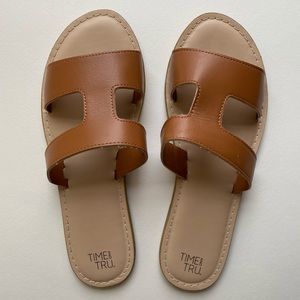 Time and Tru Slide Sandals